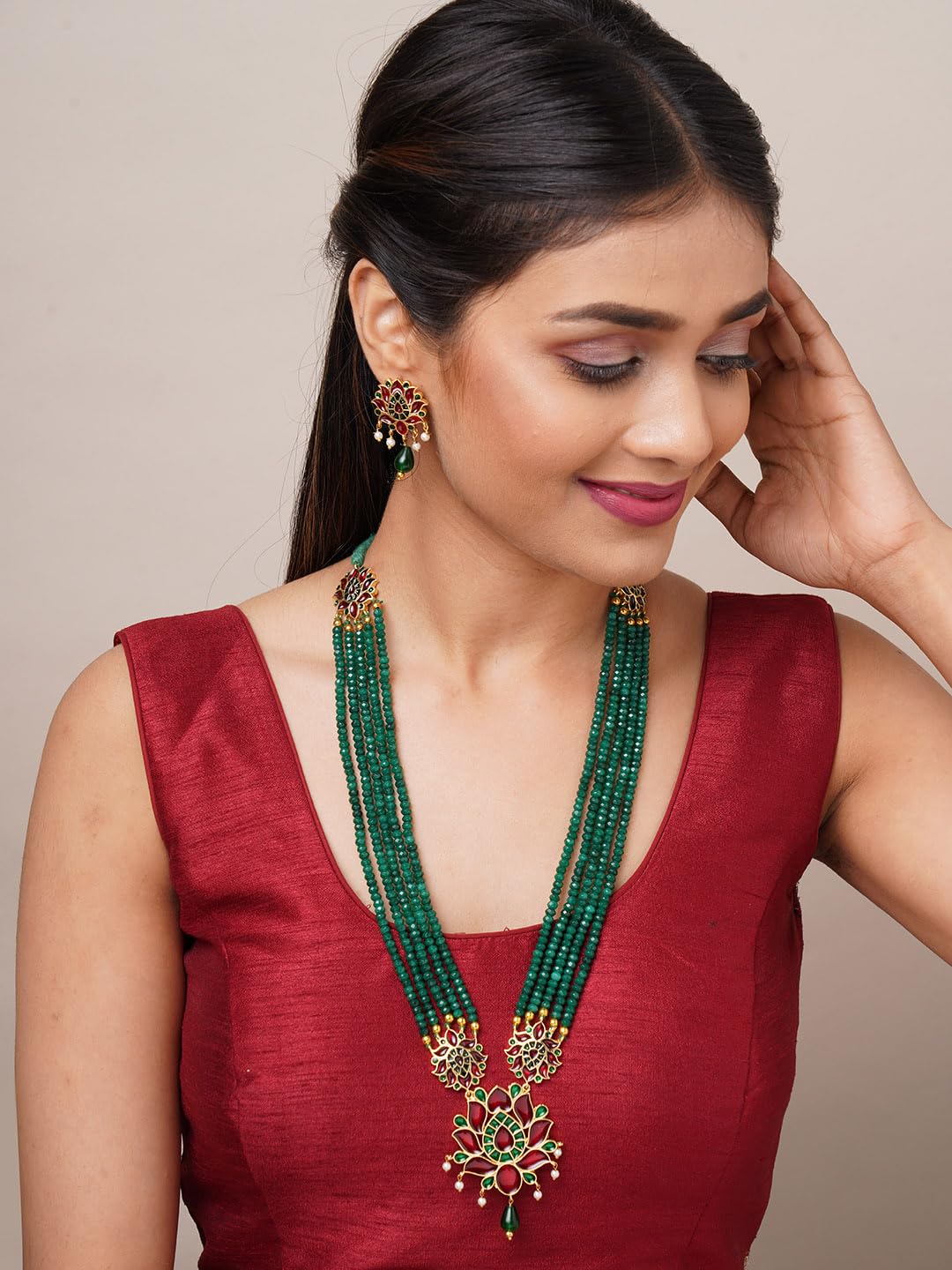 Binnis wardrobe beaded Beautiful handcrafted necklace set