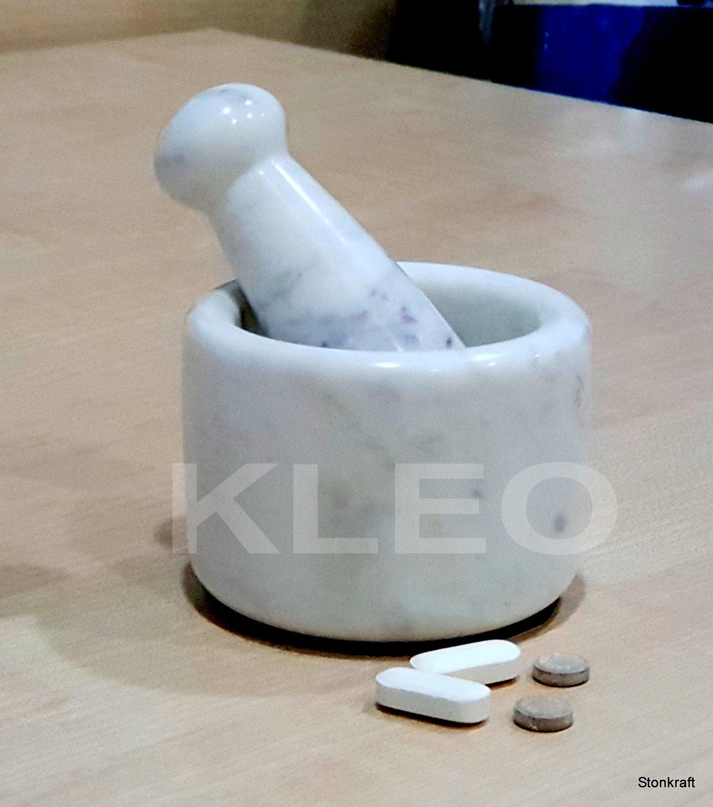 KLEO 3" Diameter Black Natural Stone Mortar and Pestle Set Spice, Medicine Pills Grinder Masher - Small Size (Black, White)