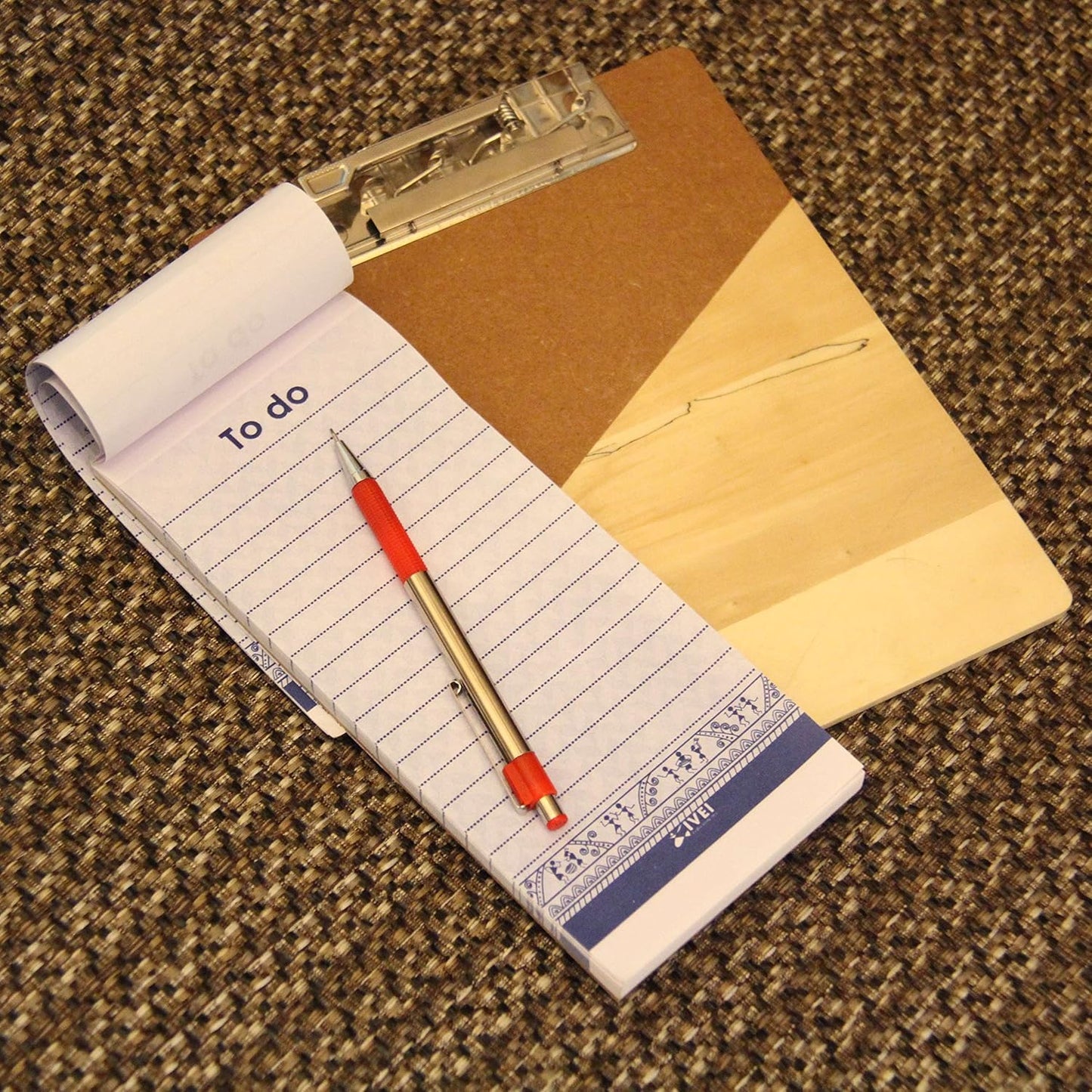 IVEI Wooden Clip pad for Your Desk - memo pad with 50 Sheets Included - a5 Size