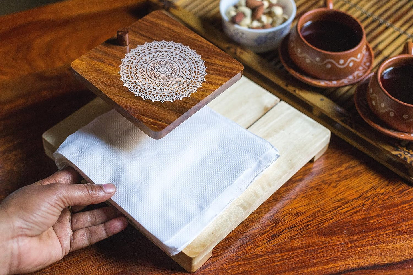 IVEI Wooden Tissue Holder – Mandala, Parrot, Gramophone Print Tissue Paper Holder - Smart Napkin Holder - Antique Handcrafted Decorative Wooden Holder - Tissue Holder for Table Office and Home