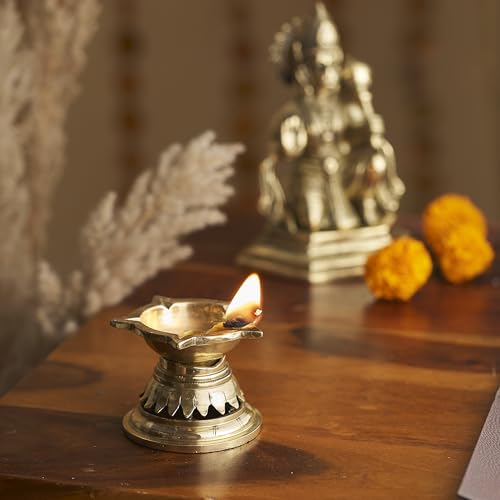 Esplanade Brass 5 Baati Diya – Traditional 5 Wicks Handcrafted Oil Lamp for Pooja and Décor, 7x7 cm