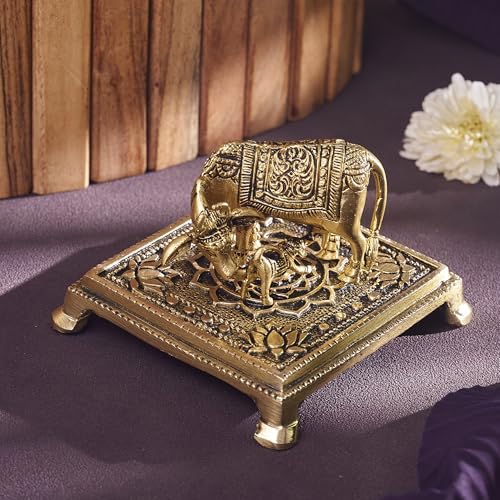 ESPLANADE Brass Engraved Pooja Chowki – Antique Peetha God’s Stool, Lotus Design Handcrafted Brass Patla for Home Pooja Mandir (Shree Yantra)