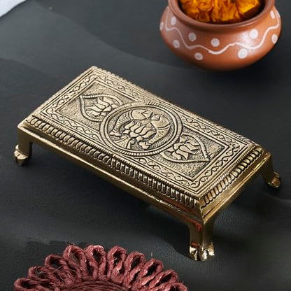 Esplanade Brass Engraved Pooja Chowki – Antique Peetha God’s Stool, Lotus Design Handcrafted Brass Patla for Home Pooja Mandir (Lotus)