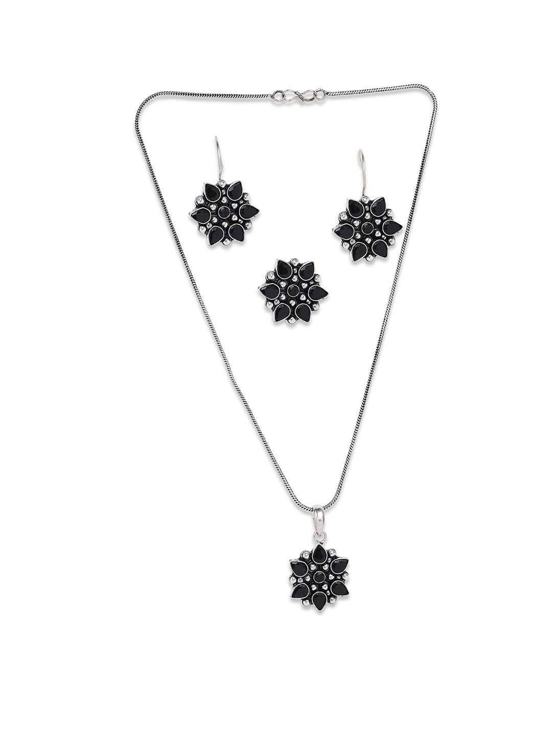 Binnis wardrobe Pendant with necklace set