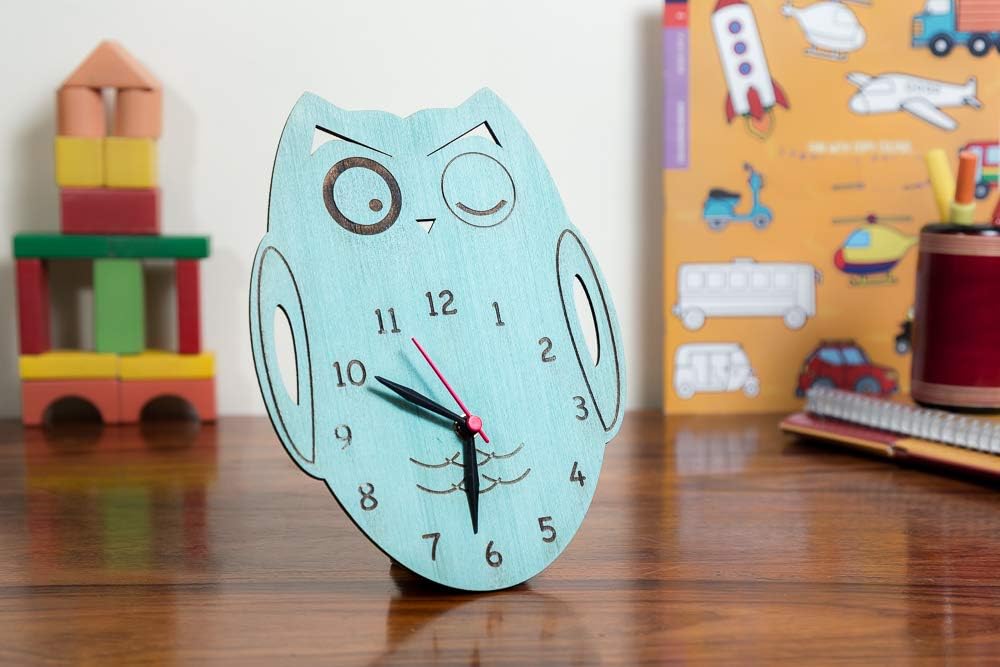 IVEI Green Owl Shaped Table Clock -Desk Clock-Modern Decor - Engraved Clock - Corporate Gifts