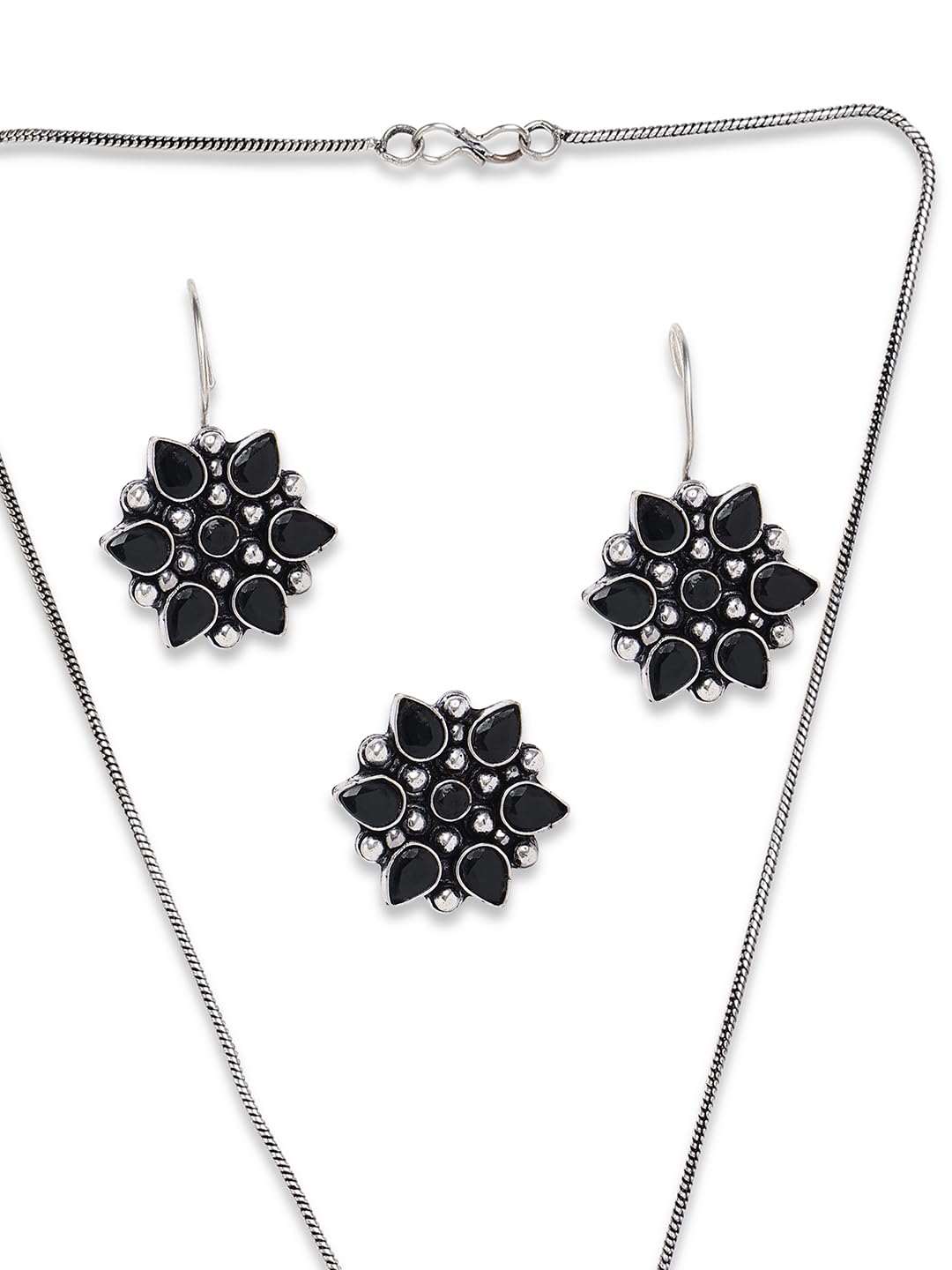 Binnis wardrobe Pendant with necklace set