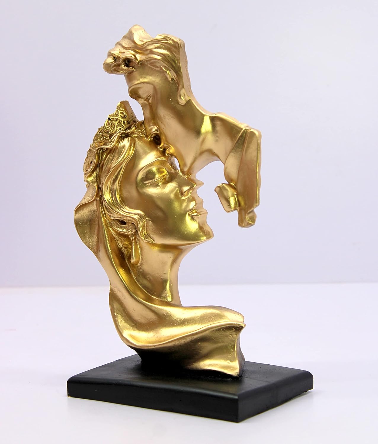 ESPLANADE Love Couple Face Adventure Showpiece Statue Sculpture Figure For Home Decor Valentine Day Gift | Resin- 10" Inches (Golden)