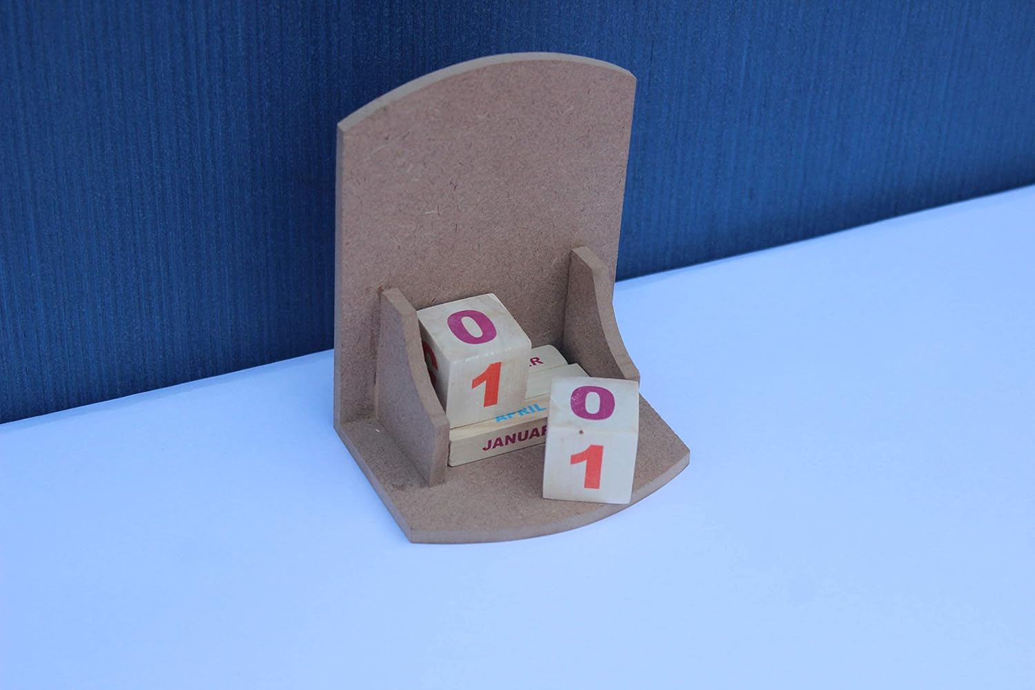 IVEI DIY MDF Perpetual Calendar Wooden Craft - MDF Mini Wooden Calendar - Plain MDF Blank Desk Calendar for Painting Wood Sheet Craft, Decoupage, Resin Artwork & Decoration (Curved, Straight)