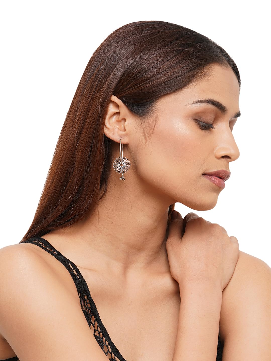 Binnis wardrobe contemporary stone Kundan beautiful round shaped drop earring