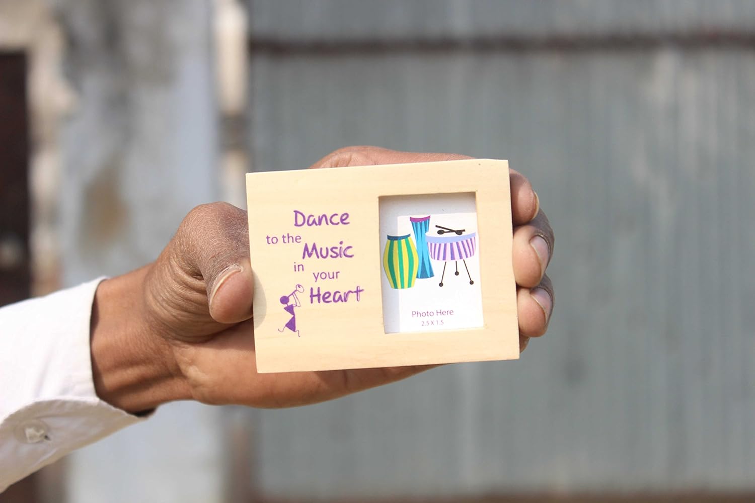 IVEI small wooden photo magnets - circular and rectangular - birthday return gifts - Mini photo frames - Magnets