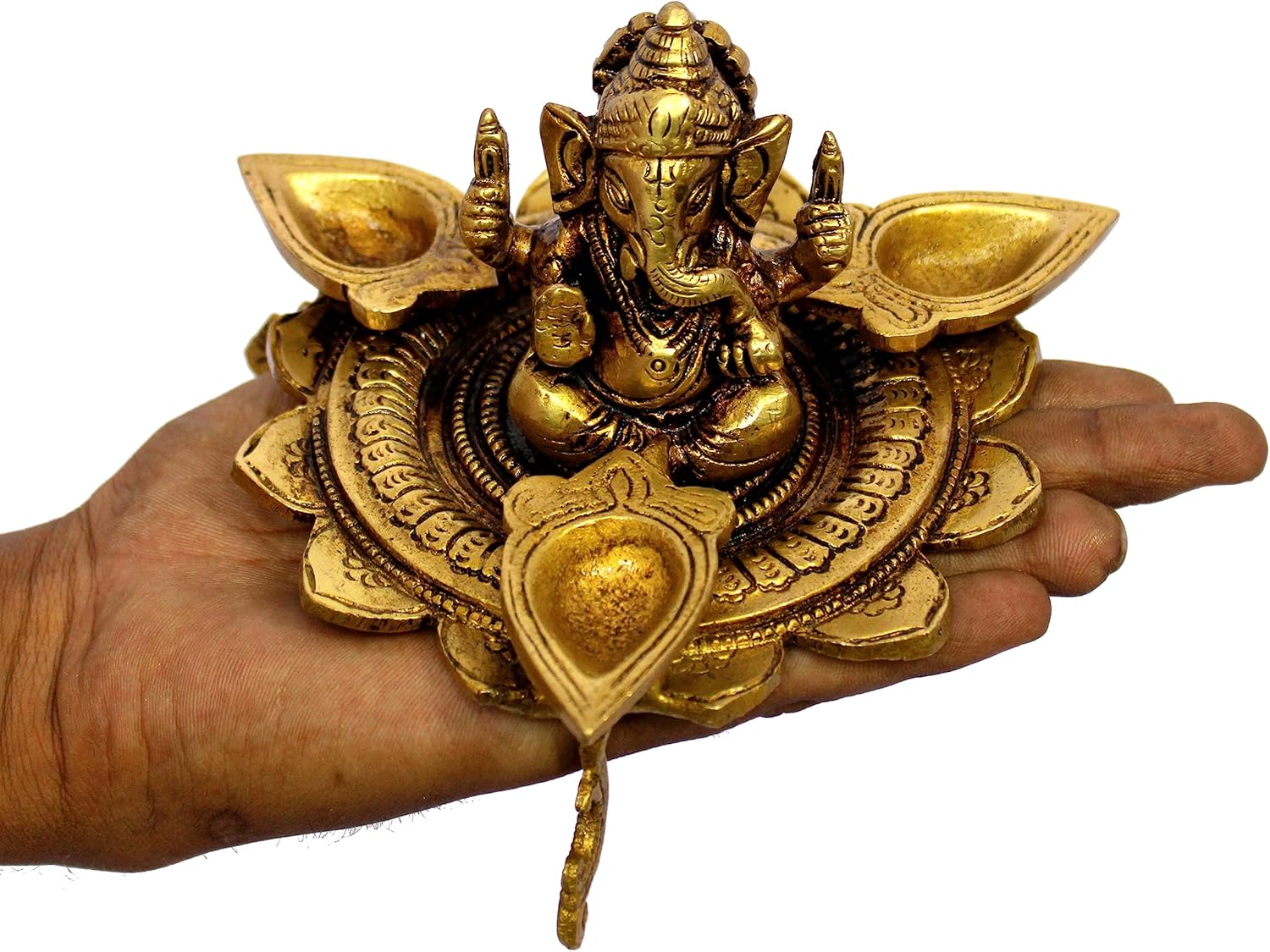 eSplanade - Brass Lotus Shaped Round Dancing Ganesh Diya | Oil Lamp | Home Decor | Brass Diya | Brass Deepam | Brass Lamps | Kuthu Vilakku | Oil Lamp, Lamps for Home and Office