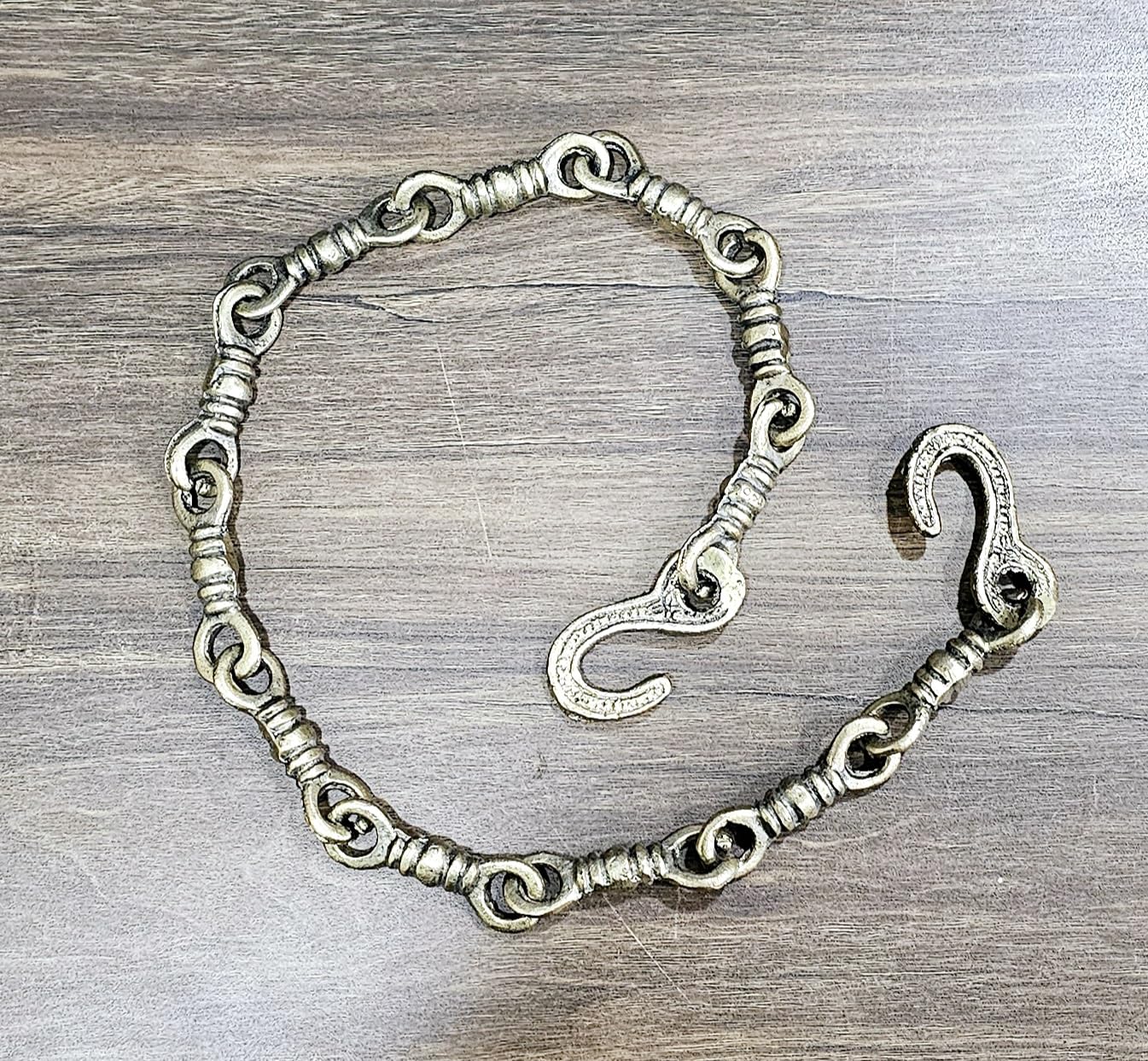 eSplanade Brass Chain with Hooks for Hanging Bell Diya Deepak Bells - Length 2 Feet (24" Inches) - Golden