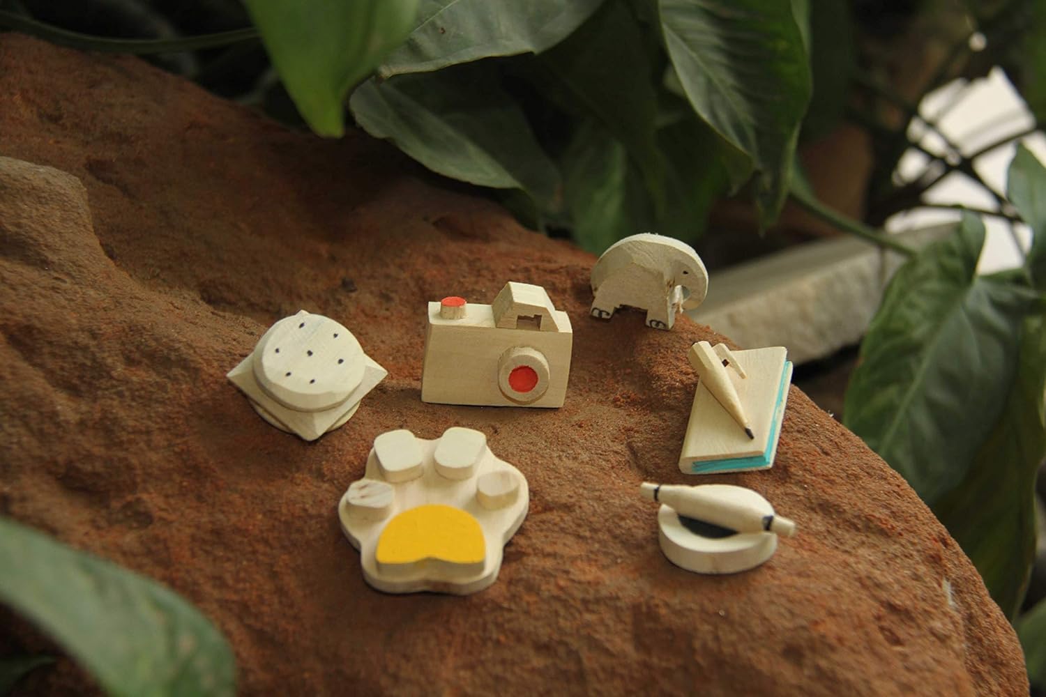 IVEI wooden miniature decorative fridge magnets - wooden handcrafted miniature collection - quirky magnets - budget gifts - set of 6 - for refrigerator.