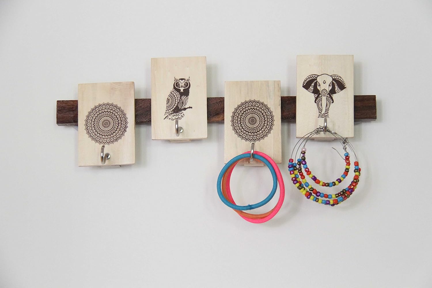 IVEI Wooden Mandala Print Key Holder - Stylish Wooden Hook Holder for Clothes & Bags - Key/Jewellery Organizer Wall Hooks - Wall Mounted Unique Mandala Key Holder for Home Decor/Office Décor