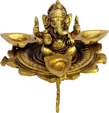 eSplanade - Brass Lotus Shaped Round Dancing Ganesh Diya | Oil Lamp | Home Decor | Brass Diya | Brass Deepam | Brass Lamps | Kuthu Vilakku | Oil Lamp, Lamps for Home and Office