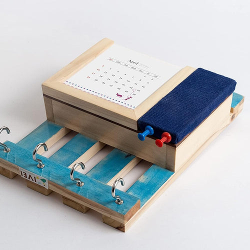 IVEI Warli Wooden Multi Utility Key Hooks with 2025 Paper Calendar, Letter Holder & Mini Blue Colour Pin Board - Unique Wall Hanging Key Stand - Calendar with Key Holder for Office, School, Home