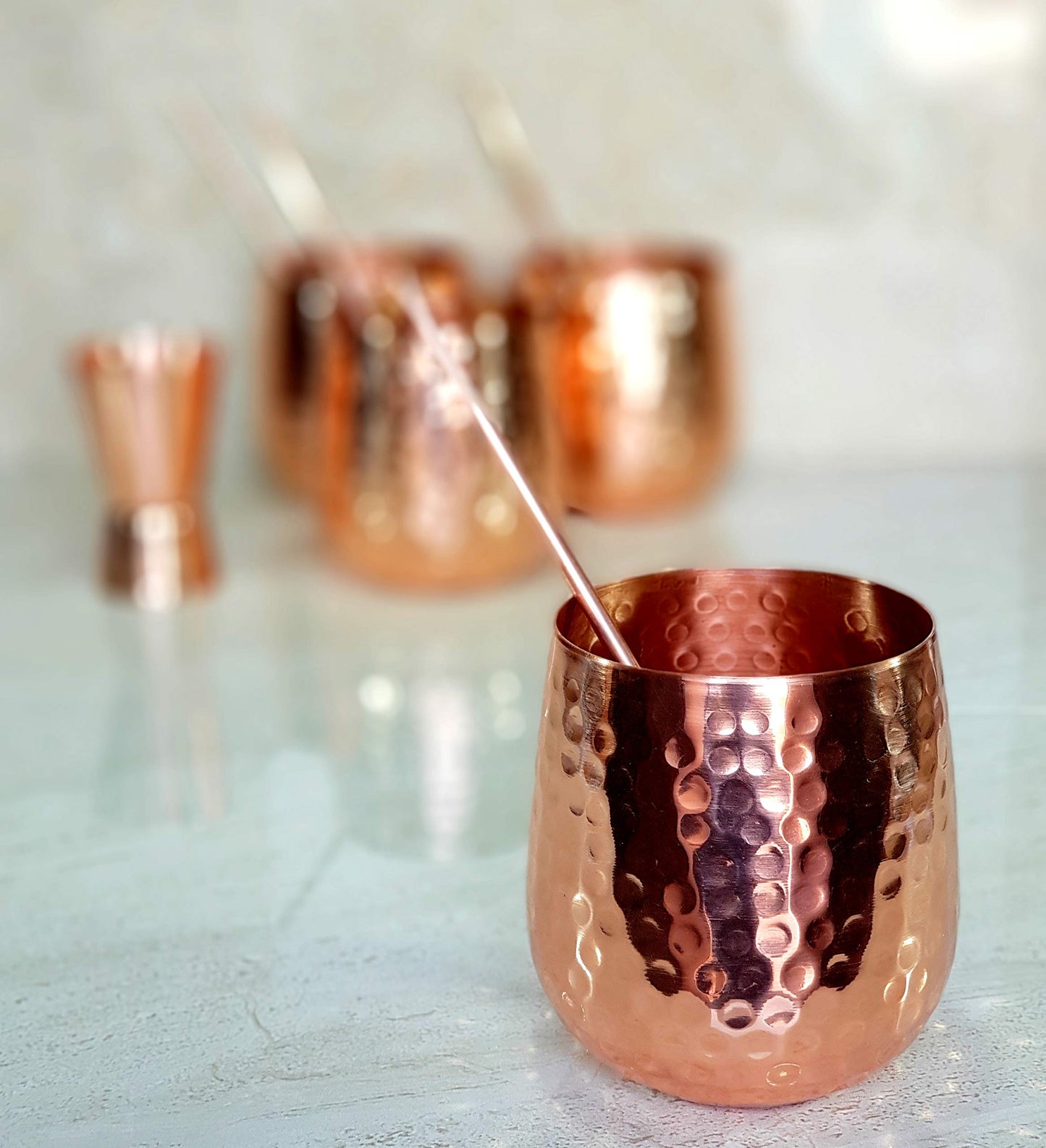 eSplanade Moscow Mule Cocktail Copper Mugs - Set of 4 Mugs, 4 Copper Straws, and a Peg Measurer (HAMMERED BRASS HANDLE)