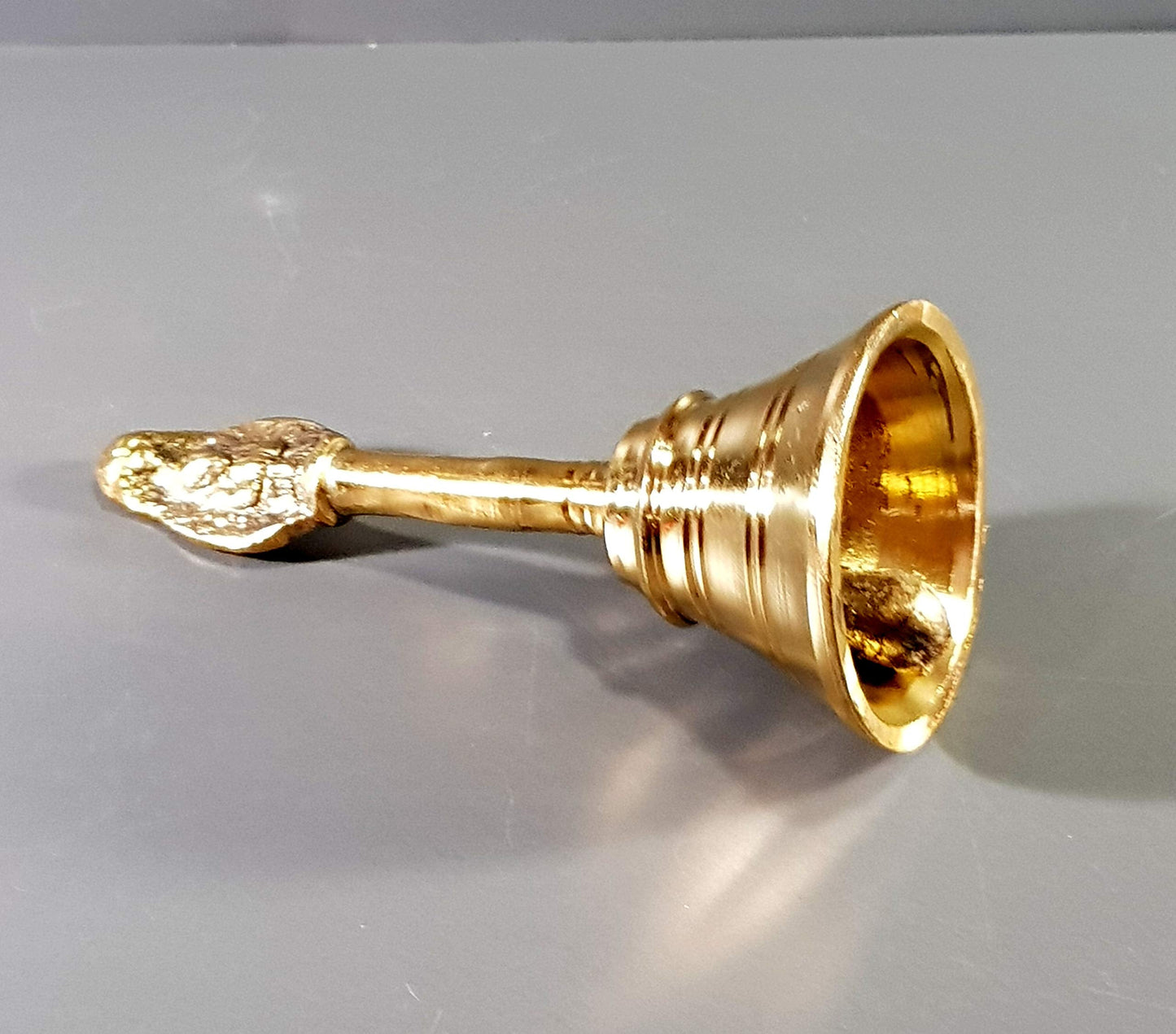 eSplanade - 6" Brass Bell or Ghanti, for Poojan/Pooja/Puja Purpose, Spiritual Gift Item, Home Decor or for daily worship