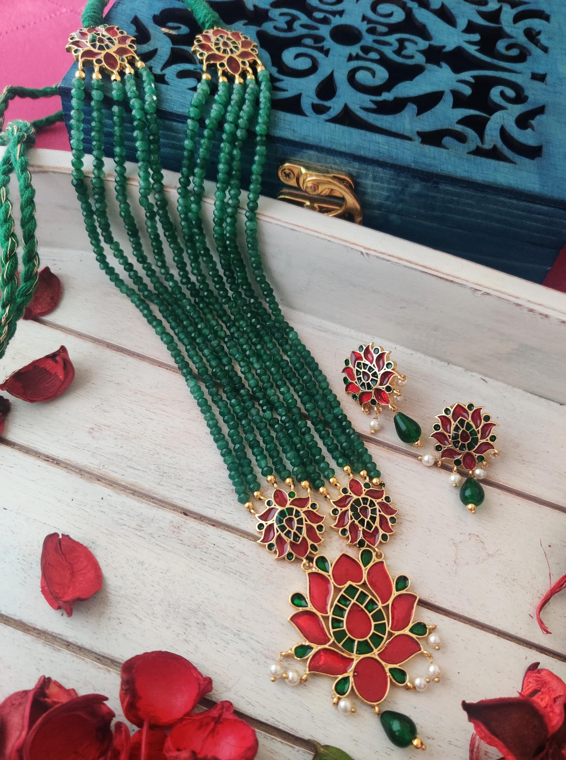 Binnis wardrobe beaded Beautiful handcrafted necklace set