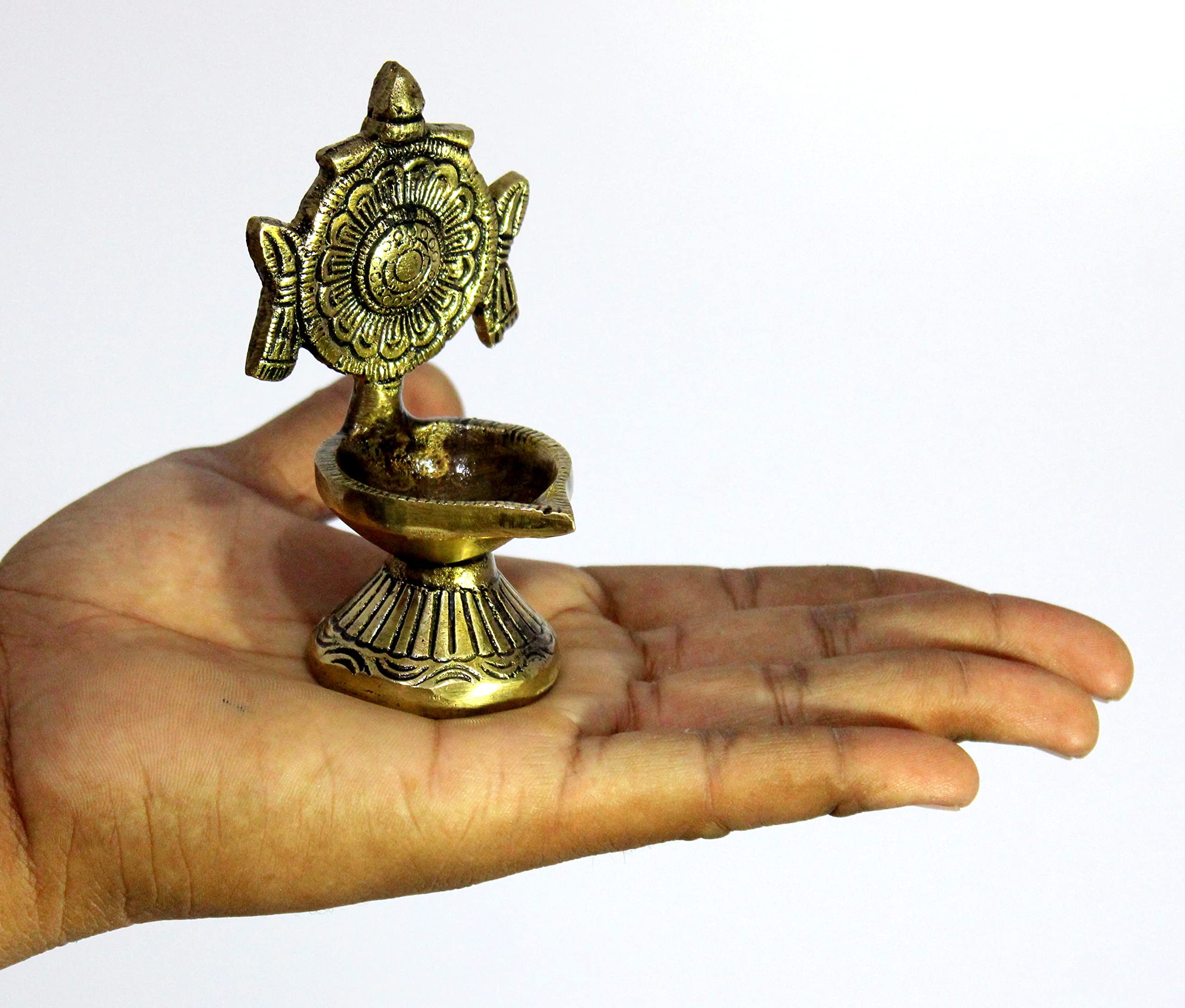 Brass Oil Lamps | Shankh Chakra Narayan Oil Lamp Diya Deepam Kuthu Vilakku -3.5 & 4" Inches