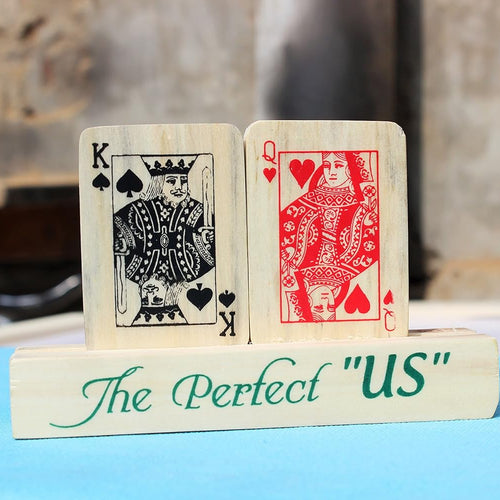 IVEI Poker Themed King and Queen Wooden Showpiece - Unique Gift for Your Loved Ones - Gift for Spouse - Poker Lovers - Anniversary-Wedding-Valentines Gift - Pure Wood - Wooden Showpiece.
