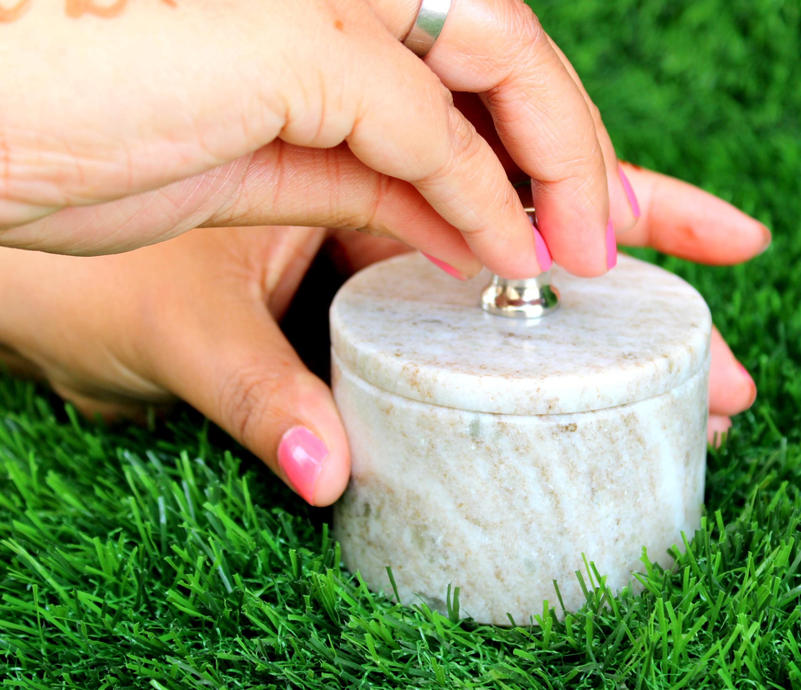 KLEO Marble Salt and Spice Holder with Lid | Small Container | Stone Salt Box/Canister for Kitchen and Dining | Saunf Holder (Beige)