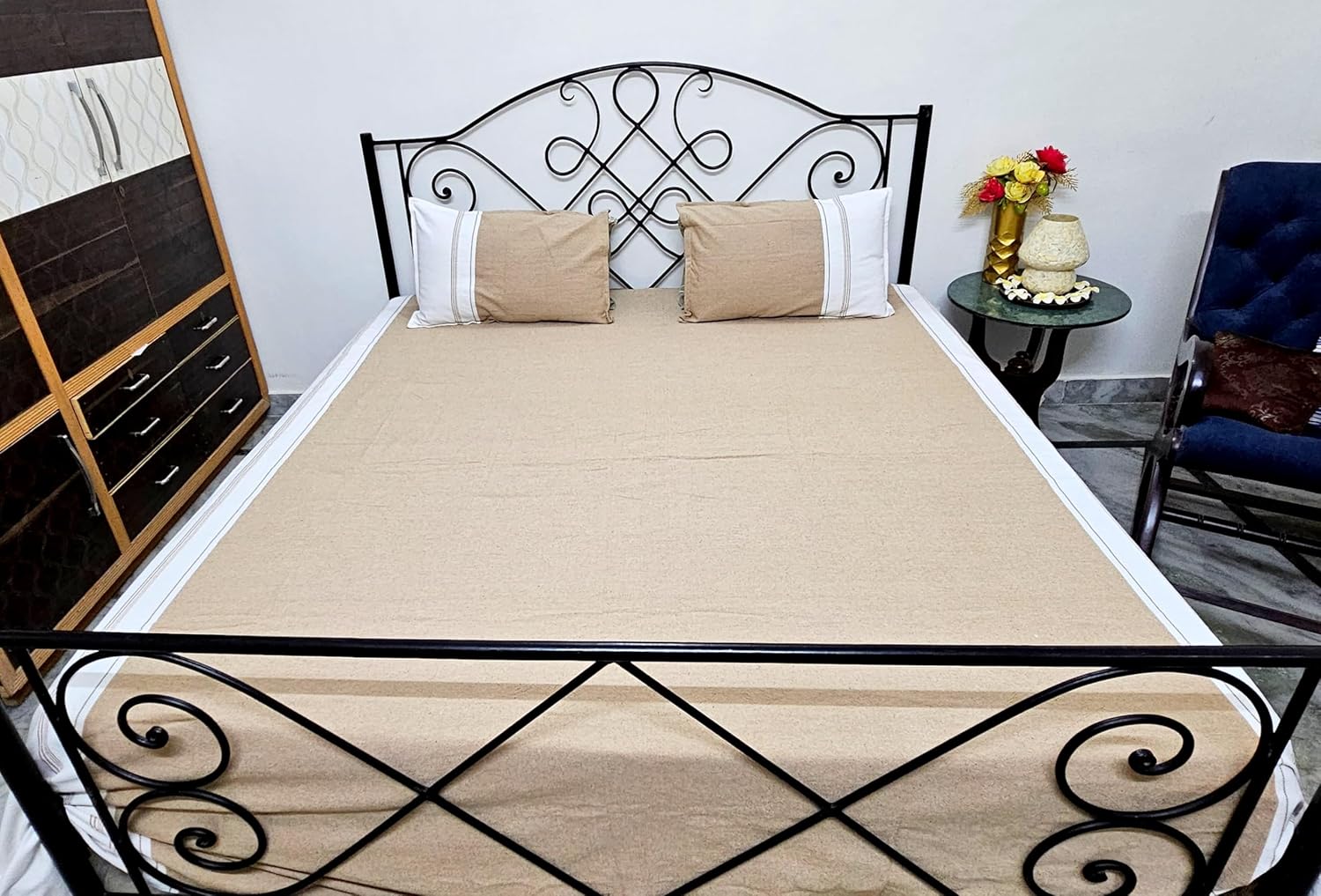 Premium 100% Cotton King Size Bedsheet Set - Minimalist Design - 110 x 105 Inches, with 2 Pillow Covers - 29 x 20 Inches