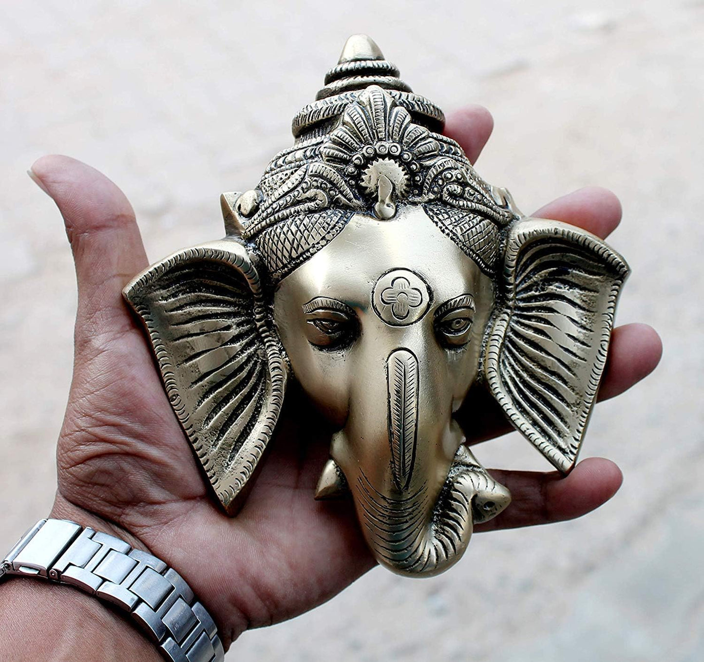 StonKraft - 6" Brass Ganesha Door Hanging - Beautiful Ganesh, Ganapati, Ganapathi, Ganesha Face Wall Hanging for Door Decor and Wall Decor - Great Gift Choice