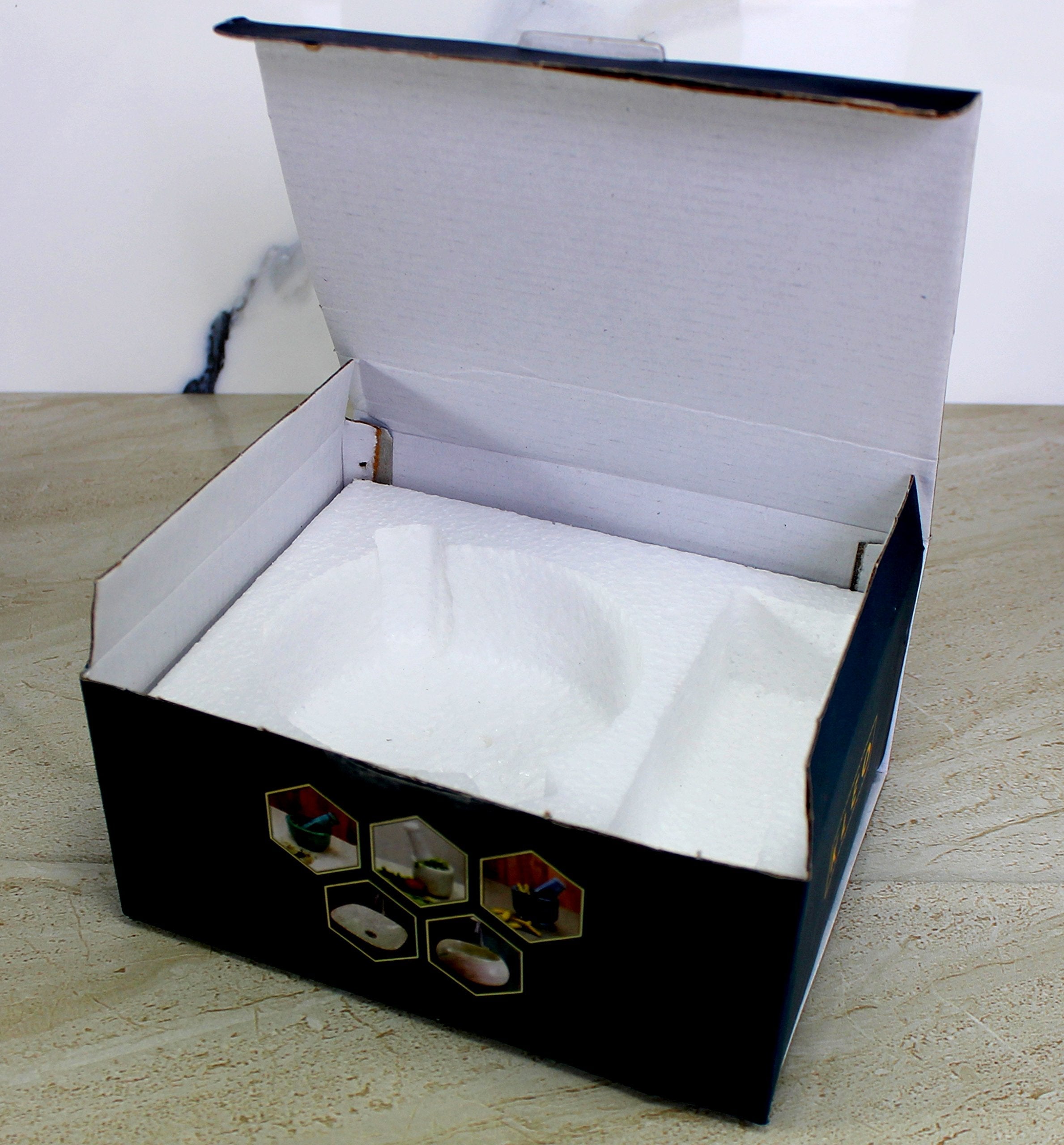 KLEO 3" Diameter Black Natural Stone Mortar and Pestle Set Spice, Medicine Pills Grinder Masher - Small Size (Black, White)