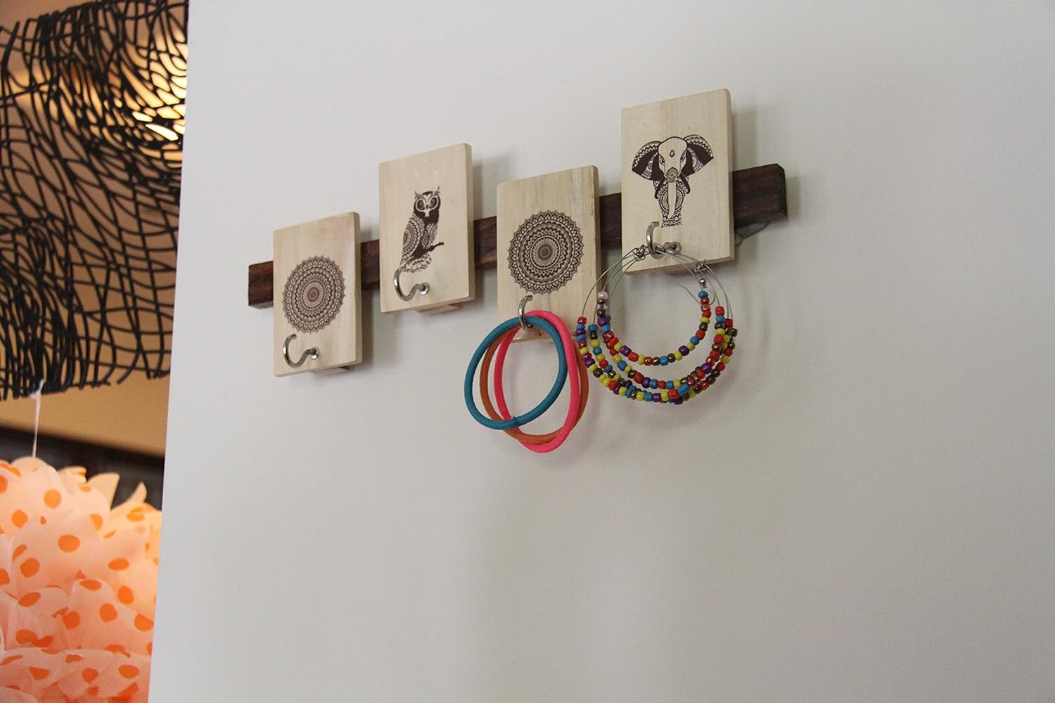 IVEI Wooden Mandala Print Key Holder - Stylish Wooden Hook Holder for Clothes & Bags - Key/Jewellery Organizer Wall Hooks - Wall Mounted Unique Mandala Key Holder for Home Decor/Office Décor