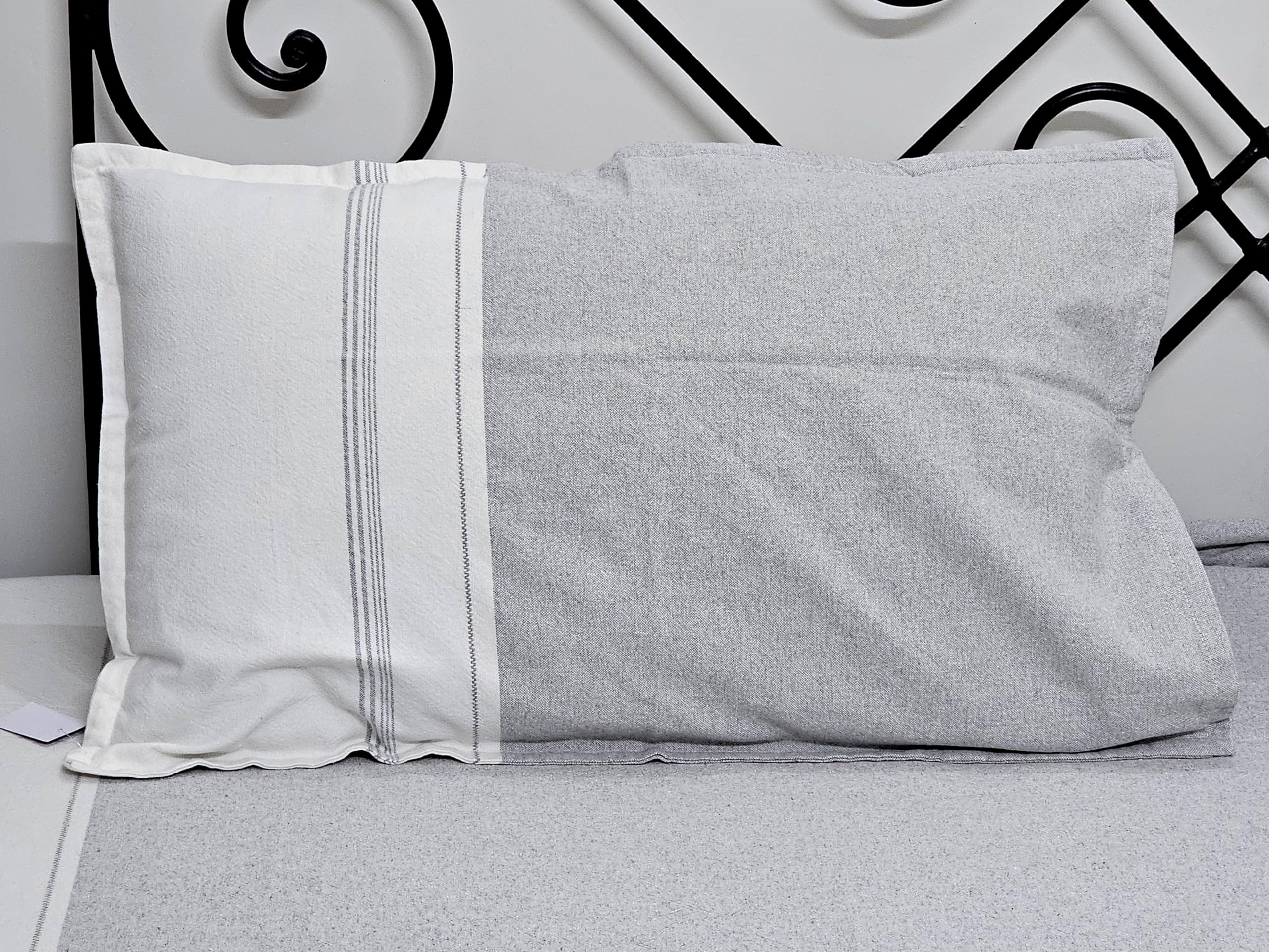 Premium 100% Cotton King Size Bedsheet Set - Minimalist Design - 110 x 105 Inches, with 2 Pillow Covers - 29 x 20 Inches