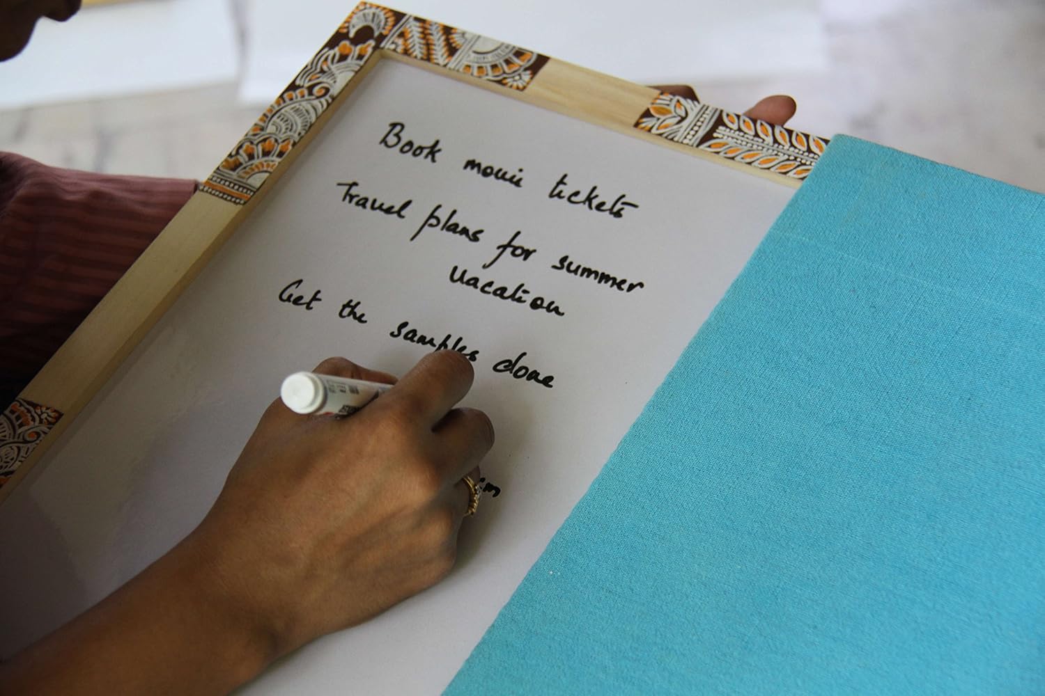 IVEI Decorative Pin Board + Whiteboard Combination board - Dry Erase Board - Bulletin Board - Innovative Organizer - Writing Board for Adults