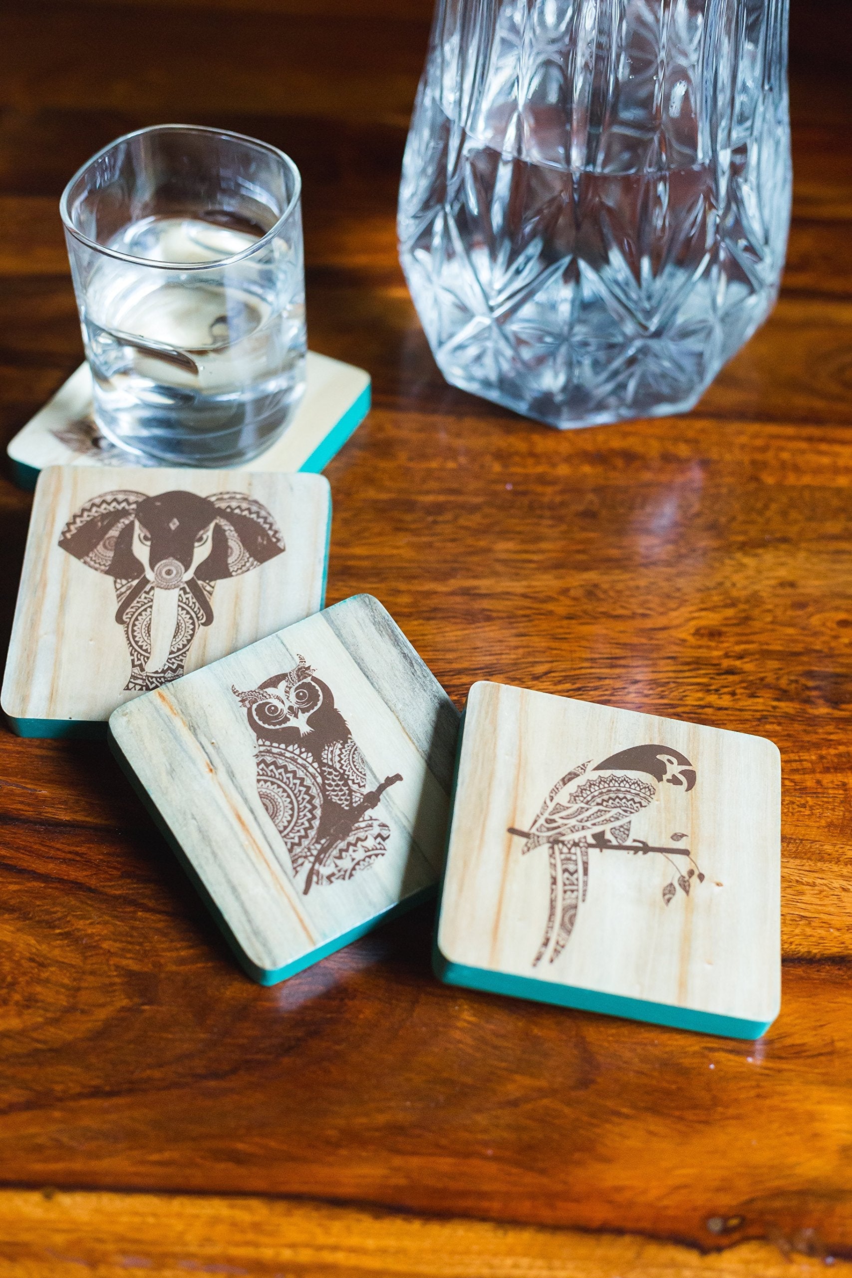 IVEI Mandala Print Wooden Coasters - Teak Wood Table Coaster - Reversible Animal Design Set for Home Kitchen, Office Desk - Decorative Holder for Tea or Coffee Cups - Table Top Coasters - Set of 4