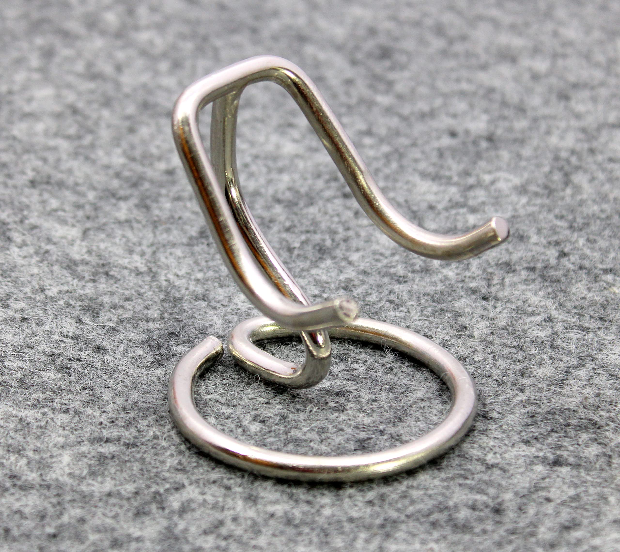 eSplanade Heart Shaped Urn Stand | Stand for Heart Keepsake Urns, Burial Urns, Memorial Keepsake Urns - Golden, Silver