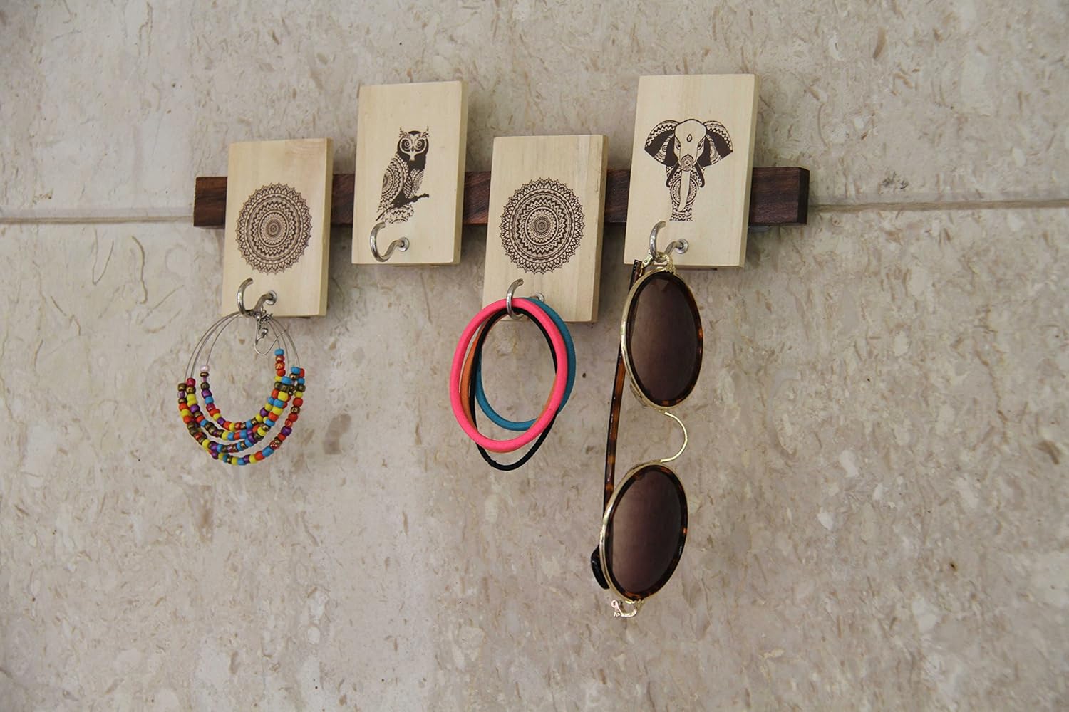 IVEI Wooden Mandala Print Key Holder - Stylish Wooden Hook Holder for Clothes & Bags - Key/Jewellery Organizer Wall Hooks - Wall Mounted Unique Mandala Key Holder for Home Decor/Office Décor