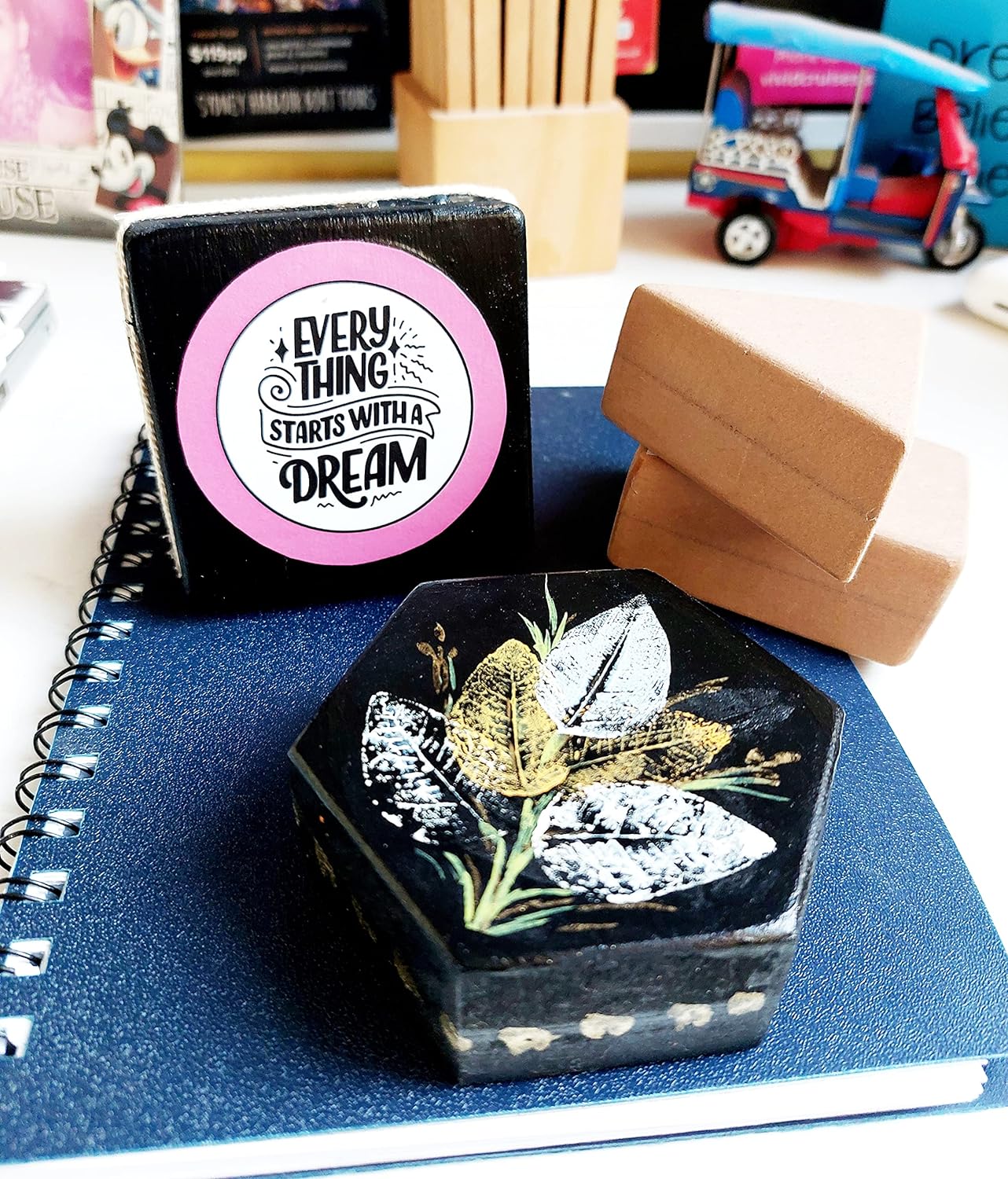 IVEI DIY MDF Mixed Shapes Paper Weights - Set of 4 | Paint Your own Stationery | Plain Wooden Blanks for Art - decoupage - Resin -Mandala