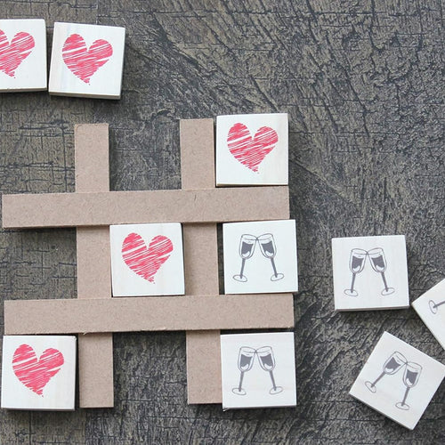 IVEI Wooden Couple Tic-Tac-Toe Fridge Magnet - Heart & Glass Print - Unique Gift for Your Loved Ones, Spouse - Anniversary-Wedding-Valentine’s Gift - Hand Made Noughts and Crosses Game Magnets