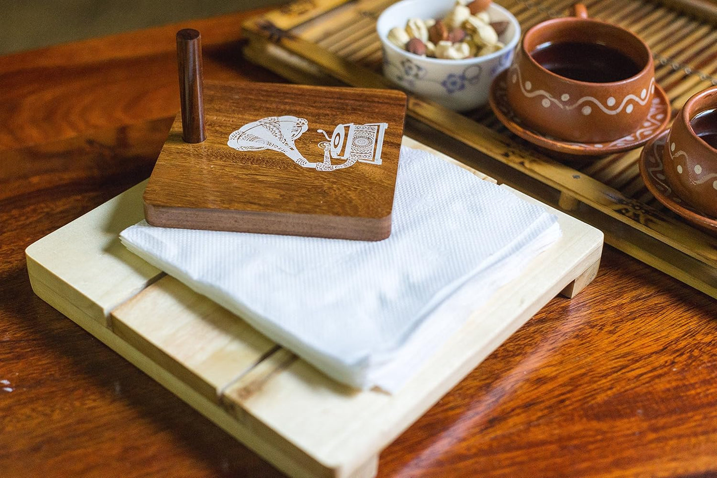 IVEI Mandala solid wood napkin holder - gramophone