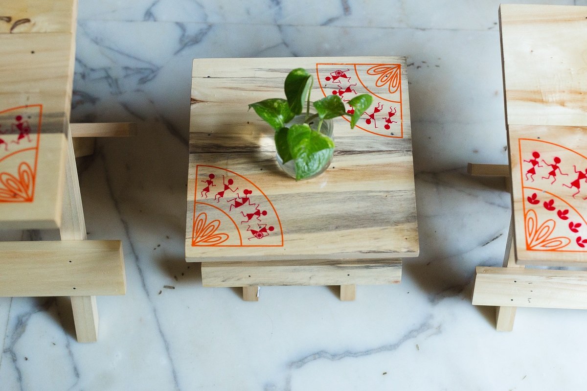 IVEI warli Wooden Portable Folding Table - Small (9.5in)