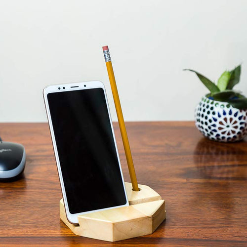 IVEI Wooden Hexagon Shaped Pen Stand Cum Phone/Tablet Holder for Desk and Table – Desk Organizer – Cell Phone Stand – Office Decor - Stationery Holder for Office & Home - Budget Friendly Unique Gift