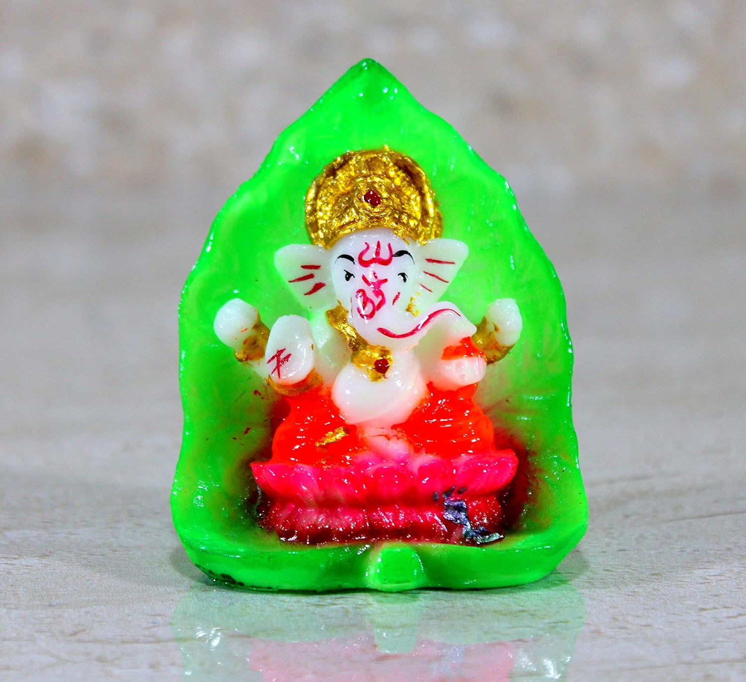 eSplanade Ganesha Ganpati Murti Idol Statue Sculpture for car Dashboard (Leaf Ganesh)