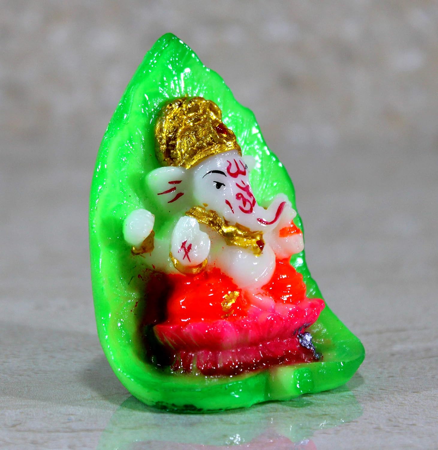 eSplanade Ganesha Ganpati Murti Idol Statue Sculpture for car Dashboard (Leaf Ganesh)