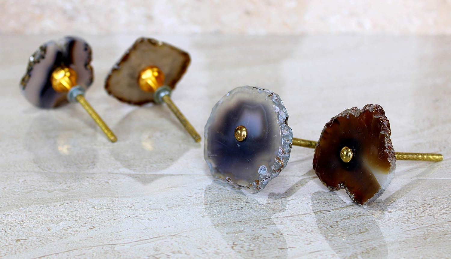 Esplanade Cupboard Drawer Pulls Agate Knobs – Set of 4 | Natural Stone Cabinet Handles for Kitchen, Wardrobe, Dresser & Furniture | Decorative Gold-Tone Hardware | Handcrafted Crystal Knobs