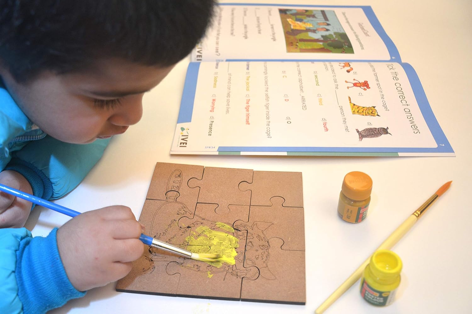 IVEI Panchatantra Story Kids Learning Book - Workbook and DIY Puzzle - Colouring Activity Worksheets - Creative Fun Activity and Education for Kids - The Selfish Tiger (Age 4 to 7 Years)