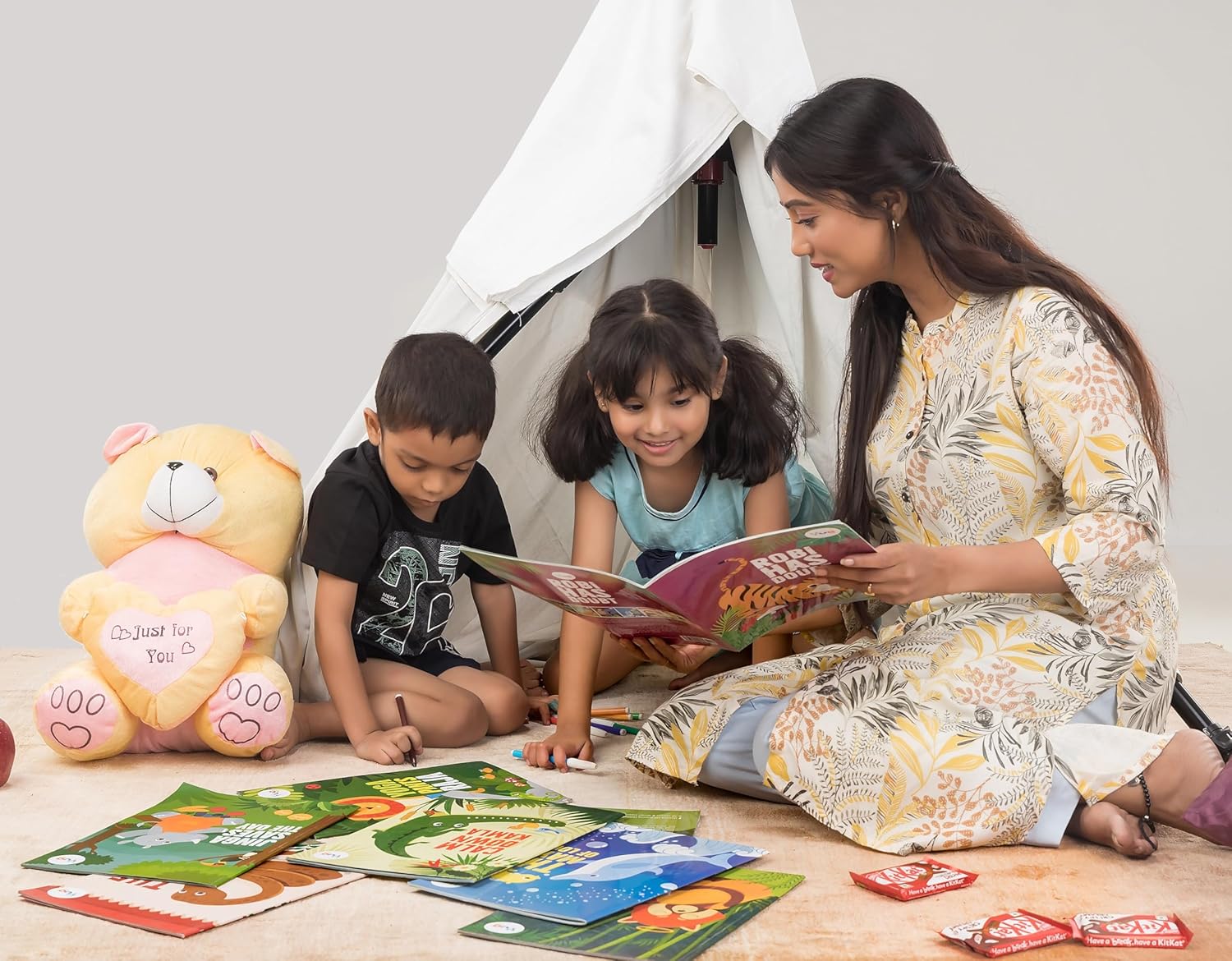 Yug Animal Series: Eight Combo Story Books for Kids - Illustrated Animal Moral Stories with Colourful Pictures - Fun Learning Book for 3+ Year Old Children with Colouring Sheet - Bedtime Stories