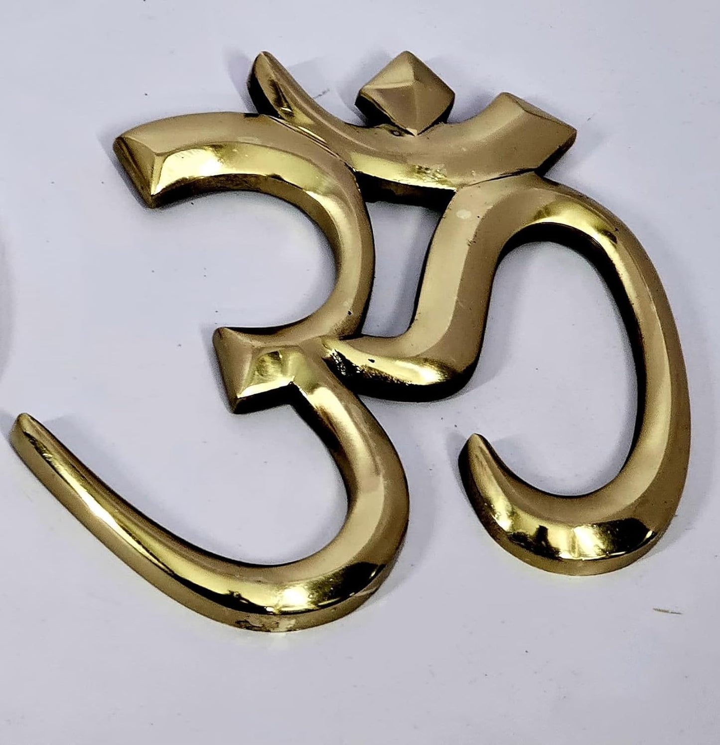 ESPLANADE Brass OM Wall Hanging Sculpture | Vastu Fengshui Goodluck, Auspicious, Religious symbols | Pooja Idols | Home Decor -Golden (golden, 6" Inches)