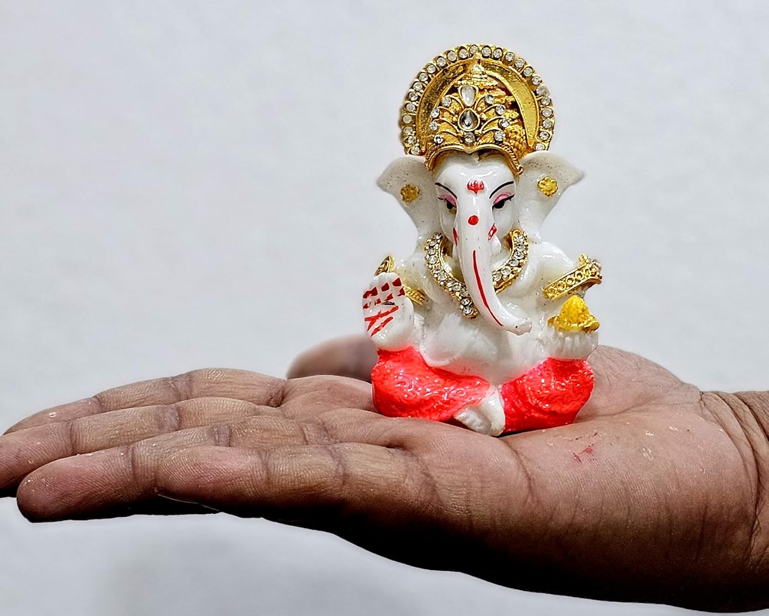 ESPLANADE Resin Ganesh Murti for Car Dashboard Ganesha Idol for Home Temple & Office Desk DŽcor, Ganpati Miniature Statue for Mandir (3.4" Inches)