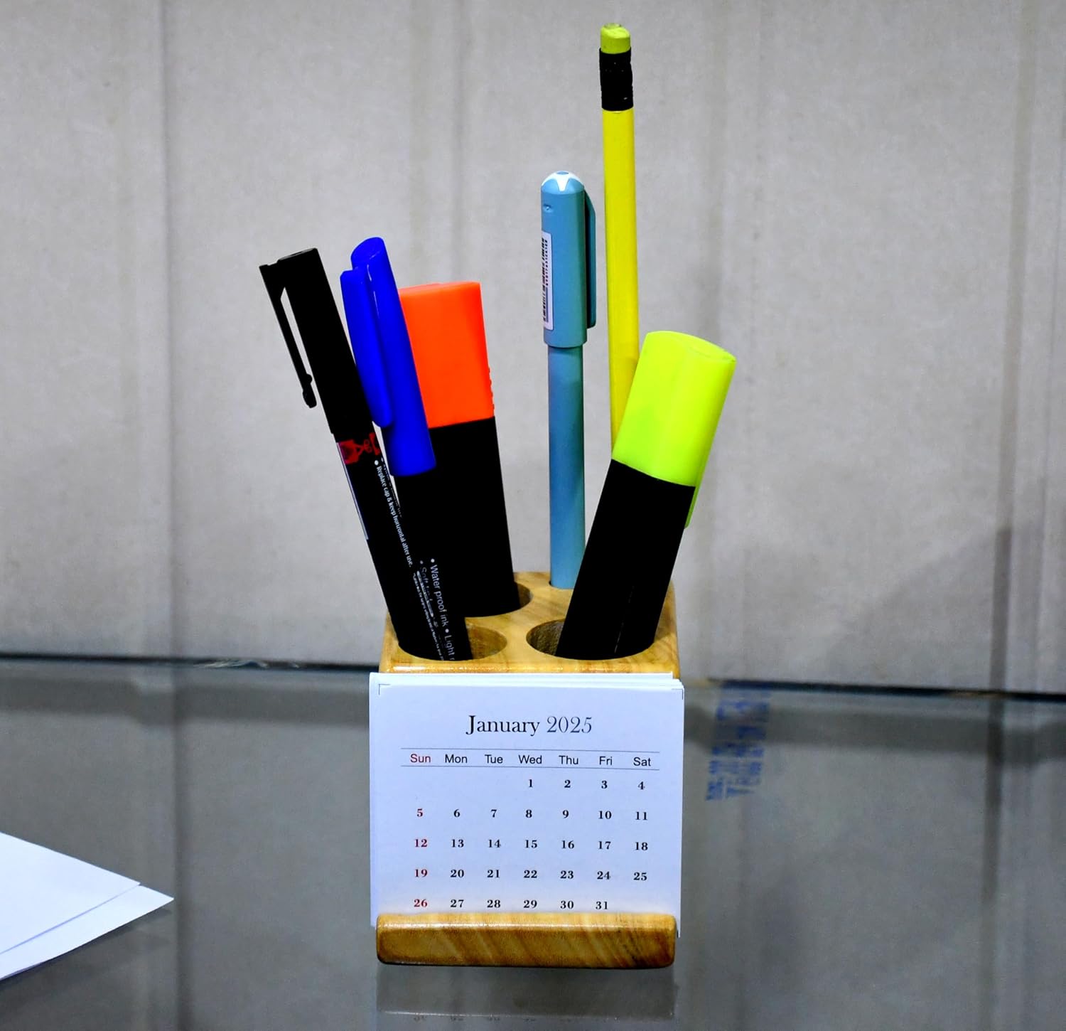 IVEI Wooden Pen Stand for Table with Paper Calender Slides and Motivational Quote - Desk Organizer - Office Desk Decorative Items - Pen Holder, Study Table Organiser, Gifts for Men