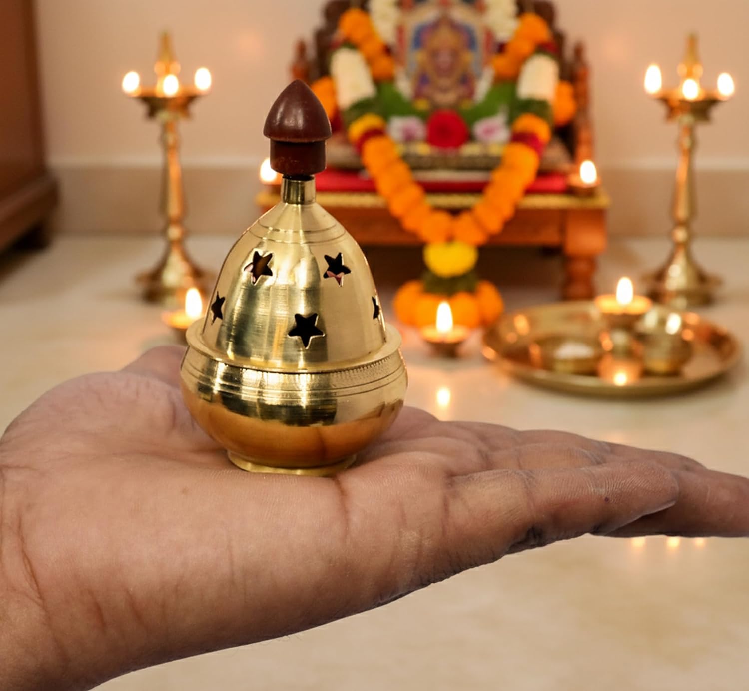 Esplanade Brass Akhand Diya with Cover, Diya with Cover for Puja, Akhand Diya for Puja, Deepak for Pooja, Deepam, Pooja Items, Golden 3.4"