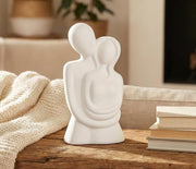 ESPLANADE Resin Hugging Couple Statue - Wedding Anniversary and Valentines Day Gift, Showpiece for Home Decor Living Room, Romantic Couple Figurine for Home, Desktop Décor - 8in